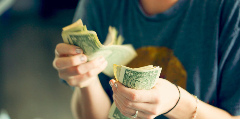 J.P. Morgan-Umfrage: Frauen sind zurückhaltender bei der Geldanlage