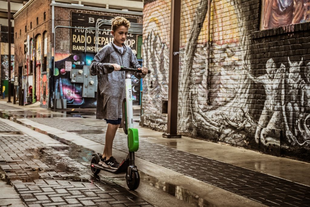 Scooter-Sharing: Zukunft der Mobilität oder Ärgernis für das Stadtbild?