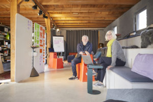 New Work: Neue Treffpunkte und „dritte Orte“ statt Konzernzentrale