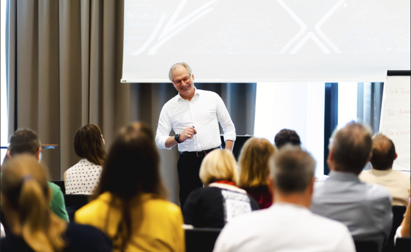 „Own your position. Durchsetzungsstark und souverän verhandeln“ mit Gunhard Keil