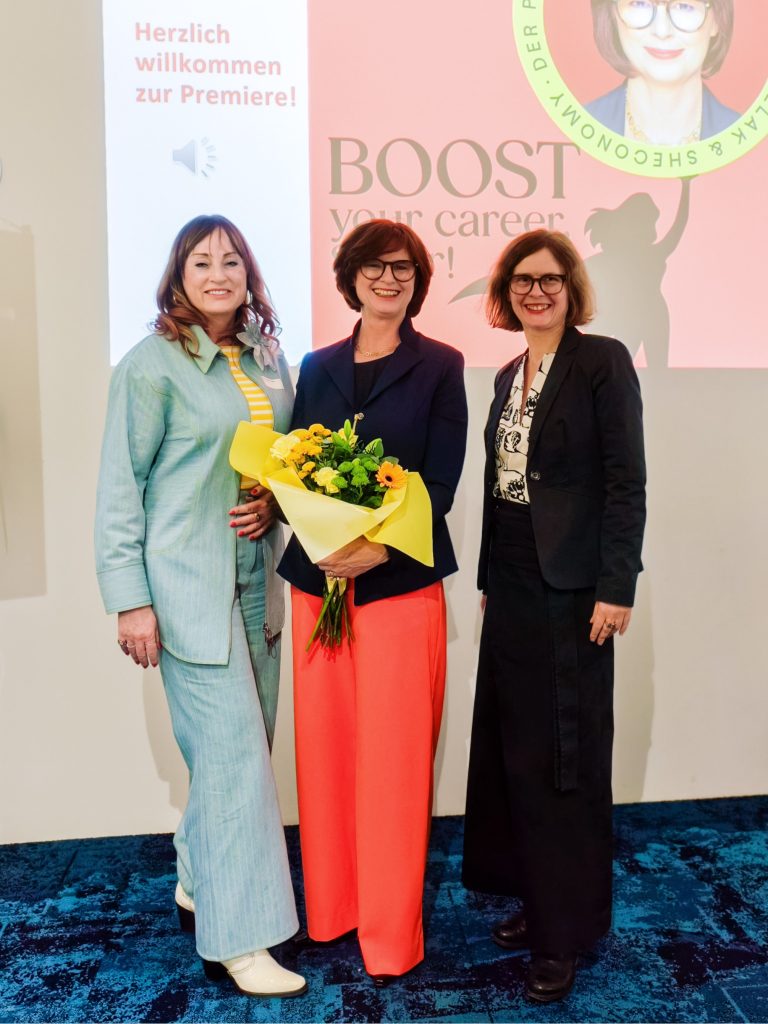 sheconomy-Podcast feiert Premiere: „Boost your career, Sister!“ mit Gabriele Strodl-Sollak bringt Karrierewissen auf die Tonspur.