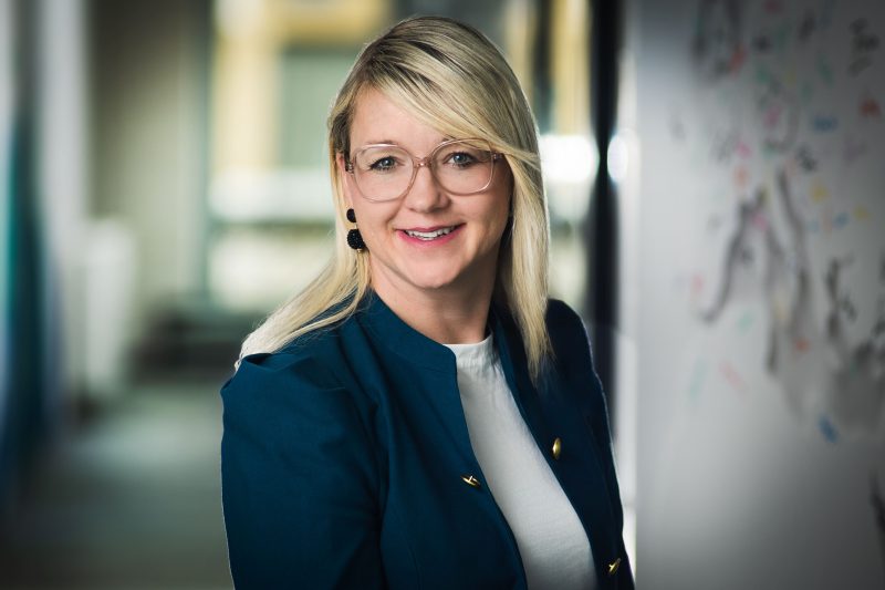 JTI Austria Managementteam erstmals zur Hälfte weiblich: Astrid Gutschi-Hödl wird Legal Director