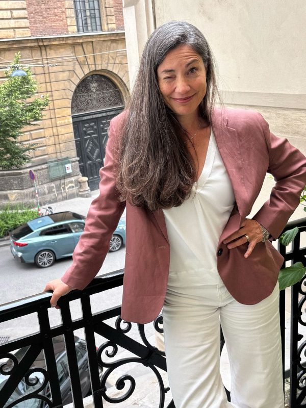 Demner.Group: Noëmi Schmutzer verstärkt FLY’