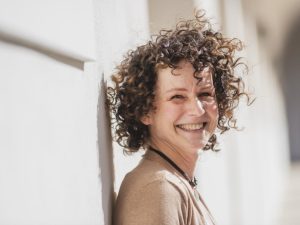 Franziska Büschelberger: „Soziale Gerechtigkeit beginnt, wo Menschen den Mut haben, Lebensrealität zu zeigen“