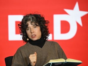 Don´t train the AI, train your Babies