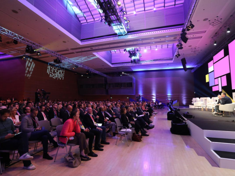 #Intelligence: KI im Fokus der Medientage München 2023