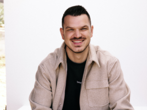 Die Welt braucht einen Frauen-Sichbarkeits-Mantel für Männer