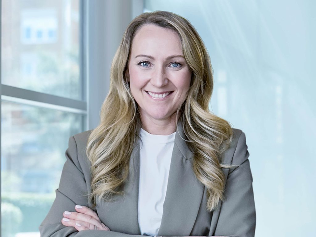 “Karriere. Familie. Und dazwischen das echte Leben.”