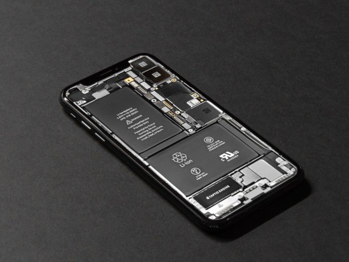 Refurbished Phone: Blick in ein Iphone