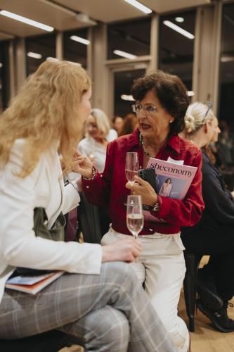 20251030-sheconomy-page-executive-105