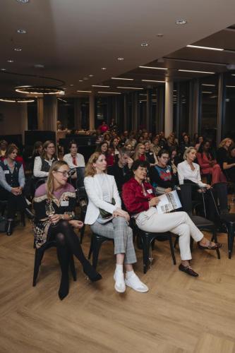 20251030-sheconomy-page-executive-144