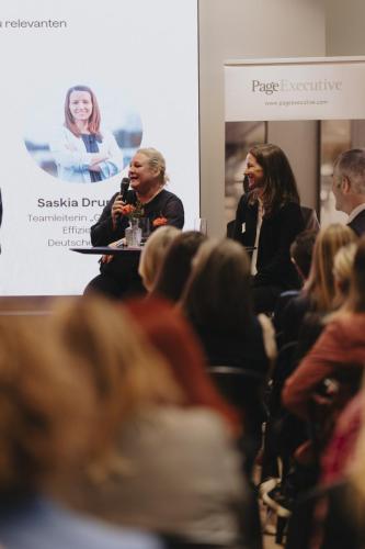 20251030-sheconomy-page-executive-153