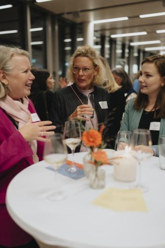 20251030-sheconomy-page-executive-200